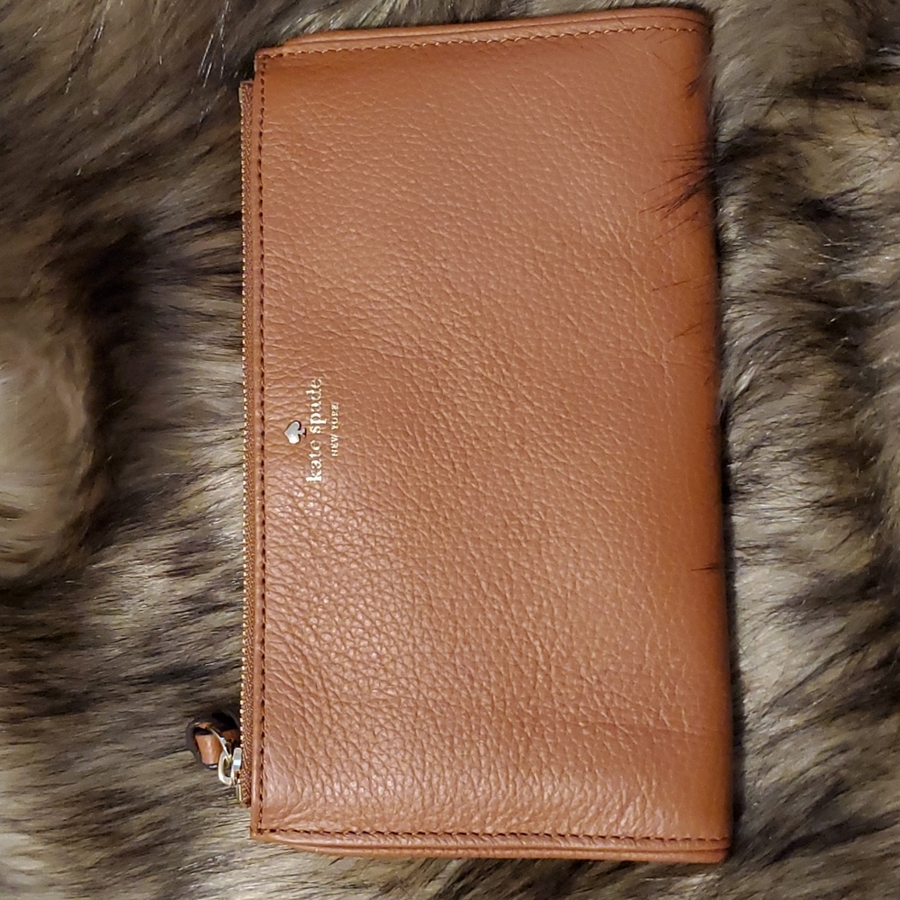EUC Kate Spade Leather Wallet